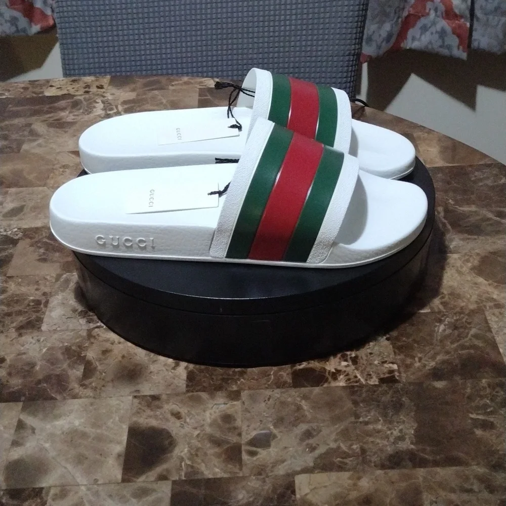 Gucci Slides - Picture 11 of 16